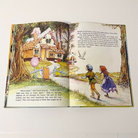 Hansel and Gretel Hardcover Illustrated by John Patience Printed in Hungary - Picture 11 of 15